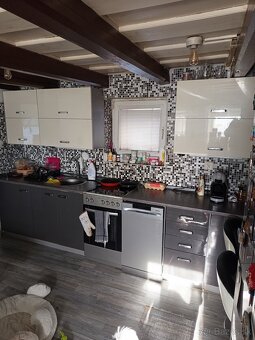 Dom na predaj v obci Vrádište - 8