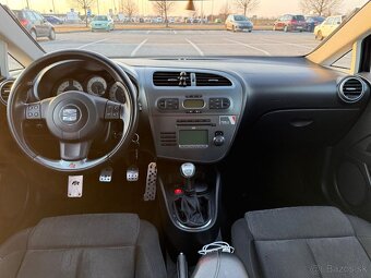 Seat Leon FR 2.0 TDI 125 kw - 8