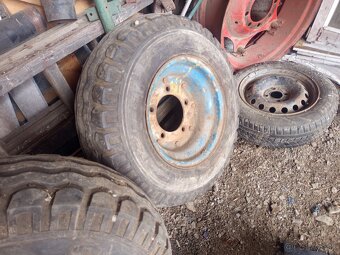 Predám diely Zetor - 8