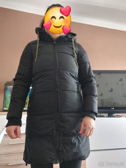 Dámska nenosená zimná čierna predĺžená bunda veĺkosť M - 38 - 8