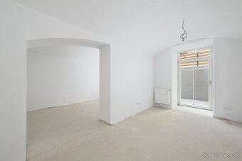Domov na Letné v nebytovém prostoru–ubytovací jednotce 2+kk - 8