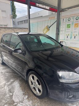 Predám Volkswagen Golf 5 GTI 2.0 tfsi 147kw - 8