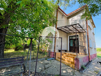 Reality KOMPLEX s.r.o. Vám ponúka na predaj poschodový rodin - 8
