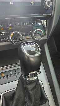 Škoda Octavia 1,6 TDI, SK auto, EXTRA, VAM - 8