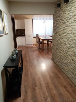 Prenájom 2-izboveho bytu v rodinnom dome s garážou - 8