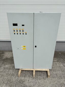 Rozvádzačová skriňa Schrack 1400x1000x300 - 8