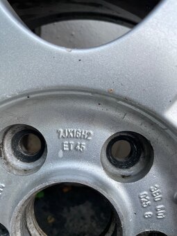 Zimné kolesa 205/55/R16 5x112 - 8