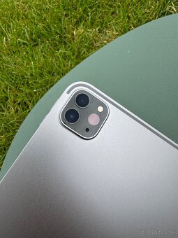 iPad Pro 12,9 256GB 2022 - 8