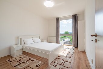 Na prenájom | 2 izbový byt s loggiou - Silvánová ul. - 8