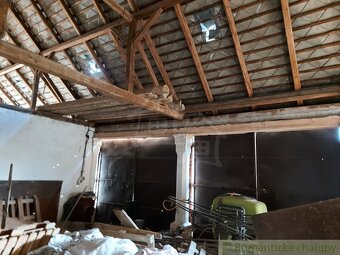 Romantická stodola blízko Búčskeho jazera - 8