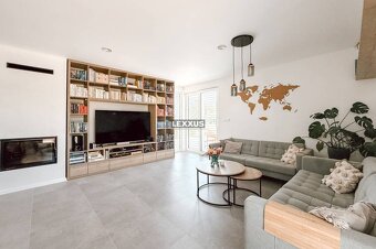 | Moderná novostavba Rodinného domu s krásnym pozemkom v Zál - 8