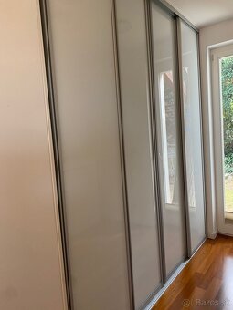 Šatníková skriňa - 8