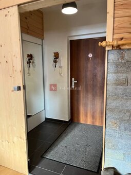 Exkluzívne Na predaj 2 izb. apartmán s krbom v AD Panoráma - 8