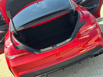 Mercedes-Benz CLA 45 AMG - 8