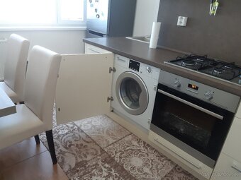 Dám do prenájmu veľký 2 izb. byt na Terase, Mikovíniho - 8