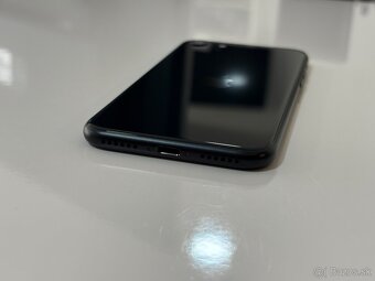 iPhone SE 2022 128GB Black stav NOVEHO - 8