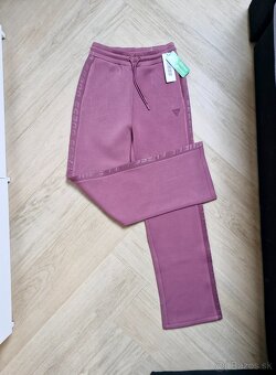 NOVE Guess nohavice, teplaky XS -L - 8