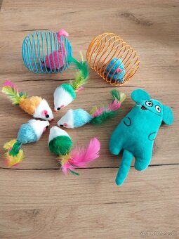 Hračky pre mačičku - 8