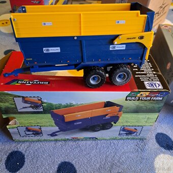 Predám rc traktor Johndeere - 8