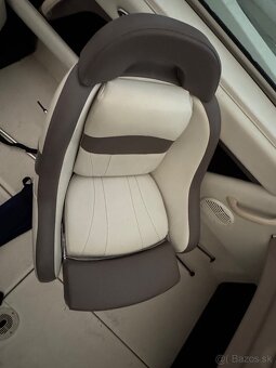 Chaparral 240 SSI Bowrider - 8