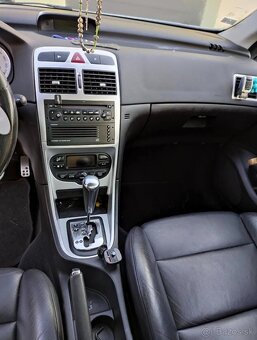 Peugeot 307cc - 8