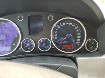 Volkswagen Touareg 3.0 tdi - 8