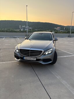 Mercedes C - 8