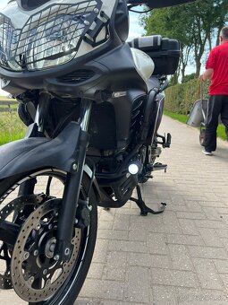 Suzuki 650 V-strom - 8