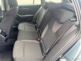 Škoda Octavia Combi 2.0 TDI SCR Ambition DSG - 8