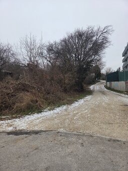 Garáž (15 m²) na prenájom – Skalická cesta - 8