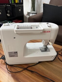 Šijací stroj Singer 1507 - 8