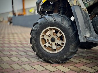 Predám štvorkolku Can-Am Outlander Max 800 - 8