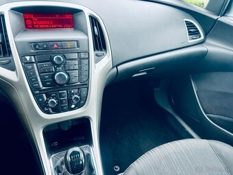 Opel Astra J 1.7 CDTI - 8