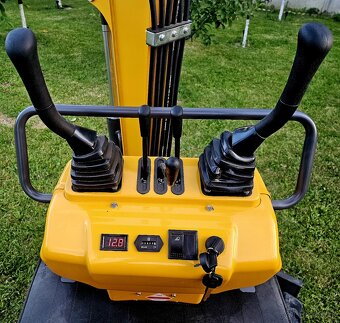 Minibager Diesel Koop - 8