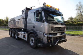 Volvo FMX 500 Strieborný - 8