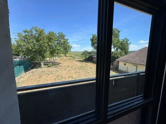 ZNÍŽENÁ CENA -Predáme dom-4 bytové jednotky v obci Jasová - 8