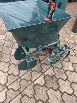 Sadzač zemiakov - 8