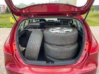 Seat leon 1.4 63 kW benzín 148000 KM 2010 - 8