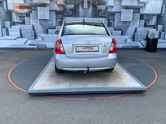 Hyundai Accent 1.4i, 71KW - 8