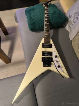 Predám Jackson Randy Rhoads 32 Ivory - 8