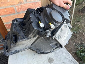 Karoq predné svetlá - 8