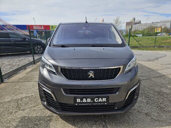 Prenájom 8- miestneho auta Peugeot Traveller - 8