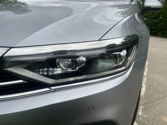 Volkswagen Passat Variant 2.0 TDI ELEGANCE DSG - 8