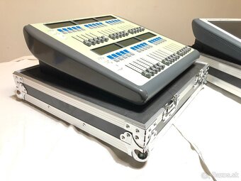 Tiger Touch Fader Wing. - 8
