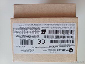 Motorola edge 40 neo 12/256 - 8