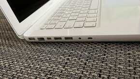 Apple MacBook - 8