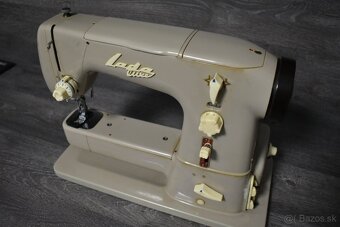Šijací stroj LADA Lux 132-4 - 8