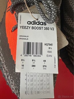 Yeezy 350 V2 Carbon Beluga - 8