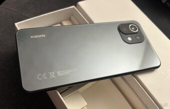 Xiaomi Mi 11 lite 128GB 128GB - 8