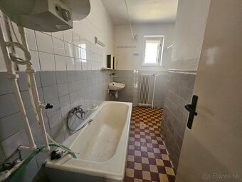 Na predaj: Poschodový rodinný dom v Čachticiach – vhodný aj - 8